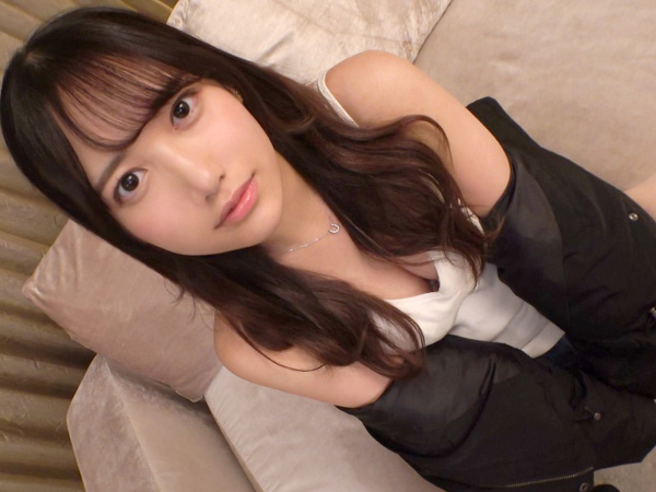 【激似配信者】『奥まで…気持ちいい…』戸田恵〇香似の美女がデカチンに夢中！おまんこヒクヒク痙攣させながら絶頂を繰り返すドスケベ配信！カメラの前で本気で感じちゃう姿がエロすぎる！！♡