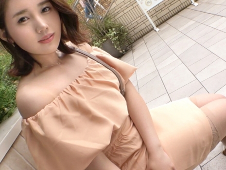 【人妻の危険な火遊び】むっちりボディの欲求不満妻、熟れたマ○コを他人棒で激しく刺激され、愛液垂れ流し！旦那じゃ満足できない濃厚セックスで乱れまくる！♡