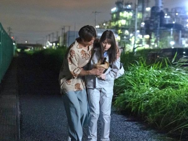 【理系女子の甘い誘惑】『もう我慢できない…』工場勤務の知的な彼女が、偶然出会った男を自宅に招き入れ、介抱するはずが…互いの欲望が爆発！同棲生活の日常が一変、肉欲のままに絡み合う爛れた夜！♡