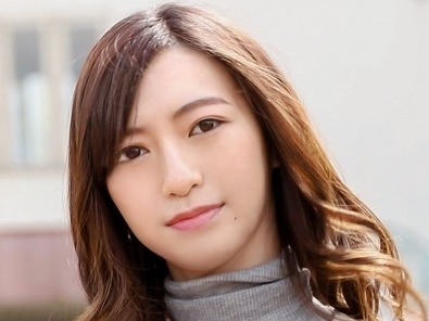 【淫乱人妻の性欲】セックス大好き奥様、手マンでグチョグチョにされ、チンポで激しく突かれるたびに喘ぎ声が止まらない！！旦那じゃ満足できないドスケベ妻の淫乱プレイ！♡