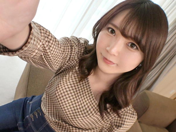 【猫カフェJDの敏感ボディを激攻め】色白美肌の女子大生を性感帯責めでメロメロに！生挿入で感じまくる姿に興奮MAX！最後は顔面に大量発射でフィニッシュ！バイト中の制服姿も必見！