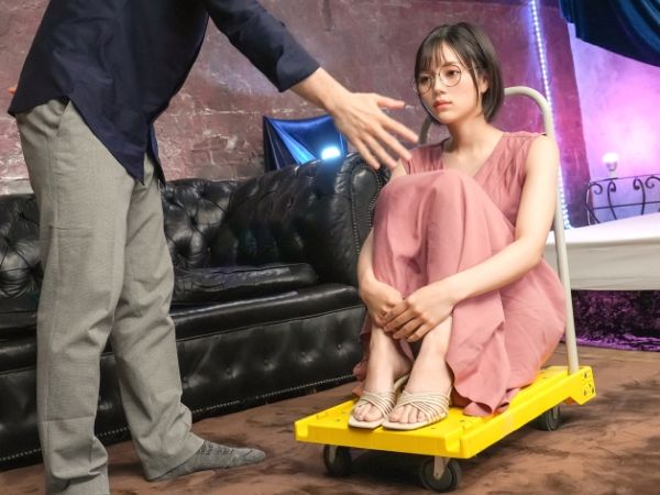 【未来型風俗タワー】『私で気持ちよくなって…』美人セクサロイドの完璧ボディを独り占め！じゅぽじゅぽフェラでご奉仕され、本番SEXでは高速ピストンで絶頂！ロボットなのにエロすぎる！♡