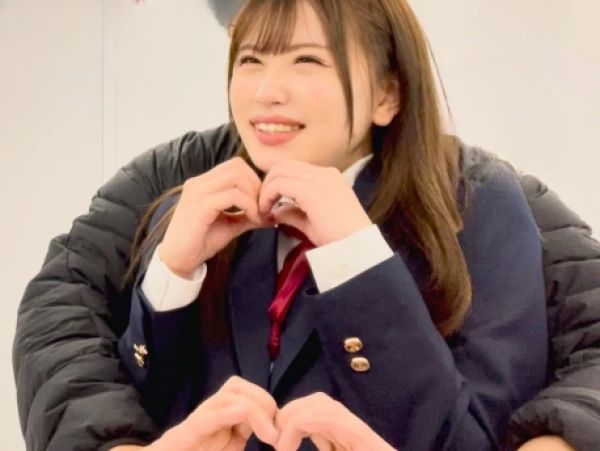 【制服娘と背徳のホテルデート】笑顔が眩しい素人JKがオジさんと禁断のSEX！桃色おまんこを濡らして感じまくる姿に興奮MAX！制服姿からホテルでのエロい変貌に釘付け！！