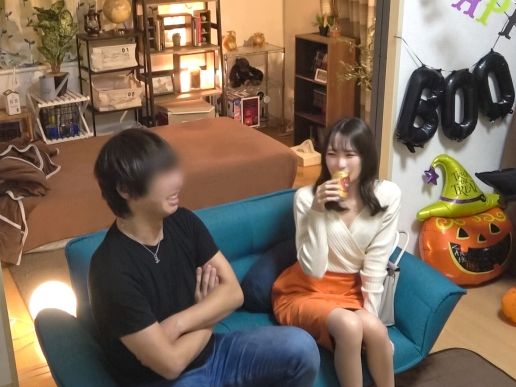 【街角ナンパ成功】色白スレンダーなウブっ娘を口説き落とし、ゴム無し生ハメSEX！カメラに収められた素人美少女の恥じらいと本気の喘ぎ声がエロすぎる！！♡