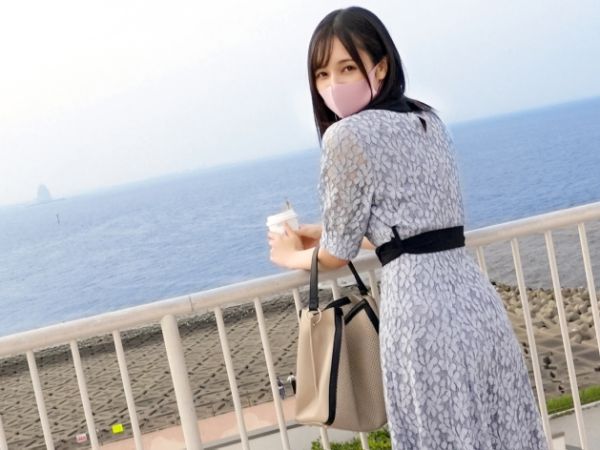 【色白スレンダー美少女と小旅行】『生はダメぇ…』巨乳美少女と1泊2日のエッチな旅！コスプレ着衣でハメまくり、生チンの快感に悶える姿は必見！♡