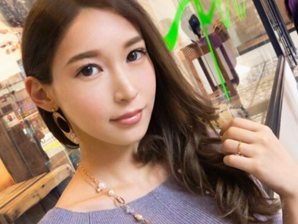【欲求不満なセレブ妻】旦那じゃ満足できない！美人奥様が他人棒で本能むき出し♡人妻の性欲が爆発するナンパSEX！イキまくりで乱れまくる！